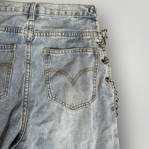 Shop Macherie Women’s Chain Detail Straight-Leg Jeans - Size S - Picture 8 of 8